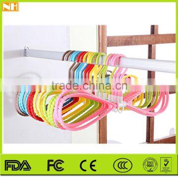 Hot Selling Plastic Multifunction Rotate Hanger photo-2