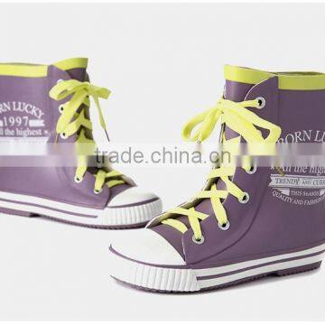 Availabe in Different Colors Cute Rubber Boots for Boys and Girls With Laces photo-5