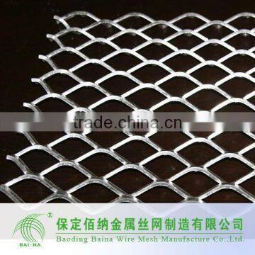 Expanded metal wire mesh fence