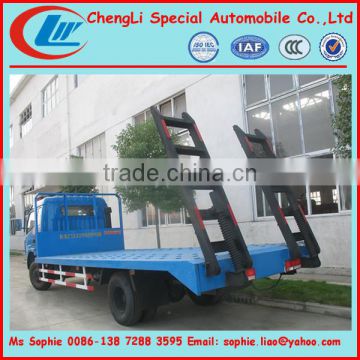 Dongfeng 4x2 flat bed truck for transporting bulldozer,machine carrying trucks