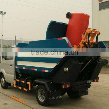 Box Volume 3000L Self-loading Garbage Truck collecting rubbish