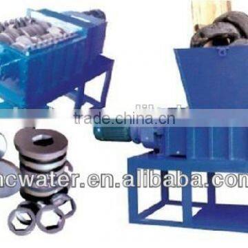 Shredder equipment for recycling tires
