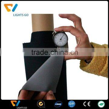 China Reflective Leather Raw Material for Sports Shoes and Bags photo-3