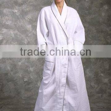 Luxury Plain Dyed Comfortable Waffle Bathrobe Made In China For Wolesale