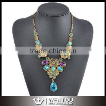 Fashion Accessories Jewelry Crystal Statement Necklace Chain Pendant