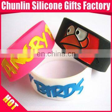 Lovely Debossed With Color Filled Bird Silicone Bracelet photo-3