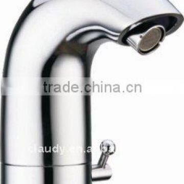 All in one sensor faucet