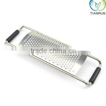 Classic Design Hot Selling High Quality Stainless Steel Kitchen Etching Grater with Black Handle