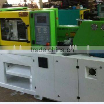 Newly designed 50T servo motor injection moulding machine