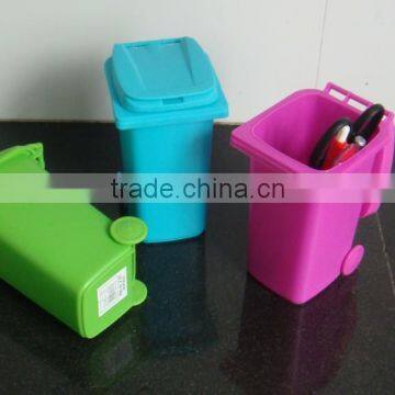 Creative Mini Plastic Trash Can on the desk                        
                                                Quality Choice