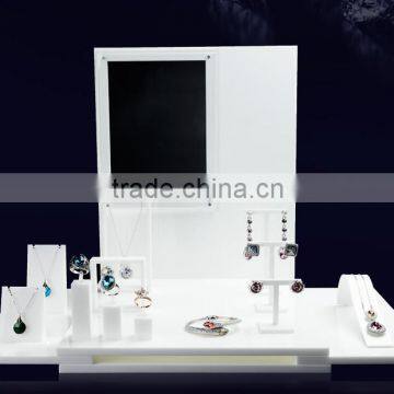 custom acrylic jewelry display cases rack