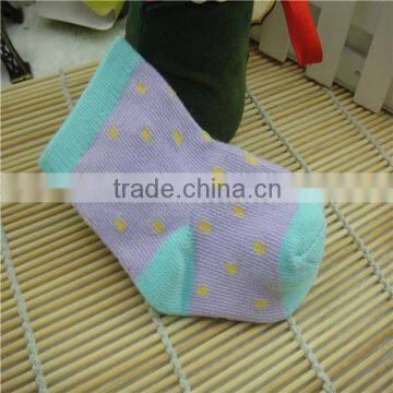 Factory Custom High quality 0-3years old baby socks,dotted purple style
