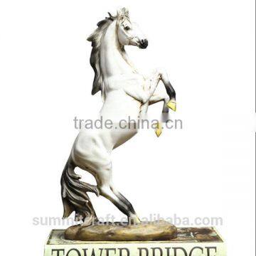 Resin White Horse Figurines Arabian Horse Sculpture photo-3