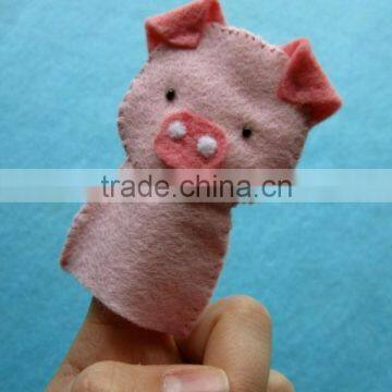 2017 best selling new product decorative custom handmade fabric felt cheap fashion innovative pig puppet wholesale