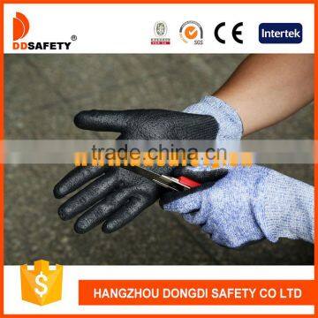 DDSAFETY 2017 High Performance Polyethylene Fiber Glass Knitted Liner Black PU Coated Cut Resistant Safety Gloves photo-4