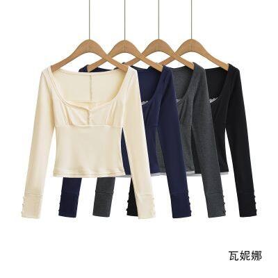 American-style Vintage Lace Trimmed Fitted and Slimming Top in Two Pieces With Long Sleeves, Made of Imitation Fabric. photo-4