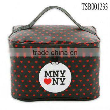 new arrival hot sale dot travel bulk cosmetic bags