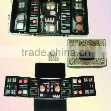Aluminium Cosmetic Set