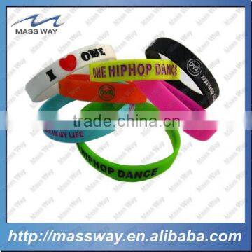 customized fashion lover luminous custom 3D rubber silicone wristband