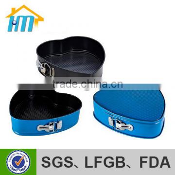 chinese non stick coated carbon steel bakeware spring form supplier