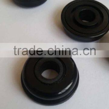 Plastic bearing lawn grass bearing