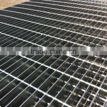 Hot Dipped Galvanized Serrated Steel Grating photo-4