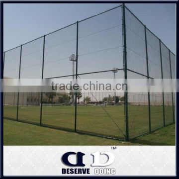 PVC-coated and galvanized chain link fencing