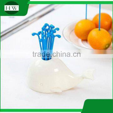 Eco Plastic Tableware Cartoon Whale Fruit Fork Set photo-2