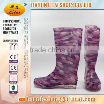 New Injection Lightweight Pvc Rain Boots for Outdoor and Promotion,light and Comforatable photo-3
