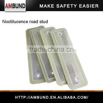 New Luminescence Plastic Road Stud With Double Sides Reflector photo-2