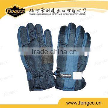 High Quality Colorful Customize Waterproof Winter Outdoor Ski Gloves for Snowboarding photo-4