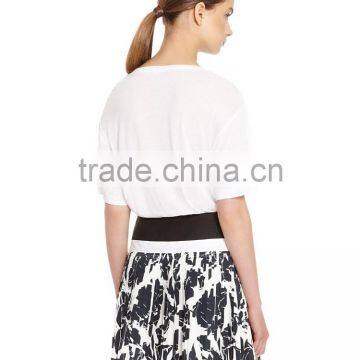 Custom Deep Wide Neck Blank T-shirt for Lady photo-2