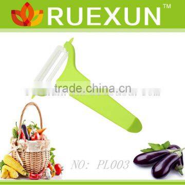 Extremely sharp ceramic hand potato peeler