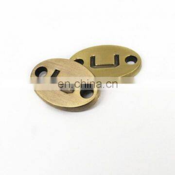 Clothing Accecssoriy Metal Label with Embossed Logo