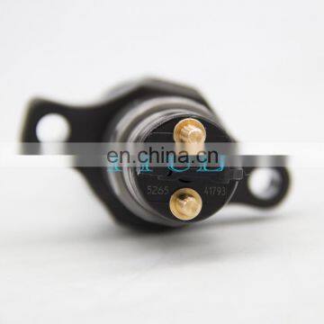 High Quality Diesel Injector 0445120170 5010412093 0445120004 photo-5
