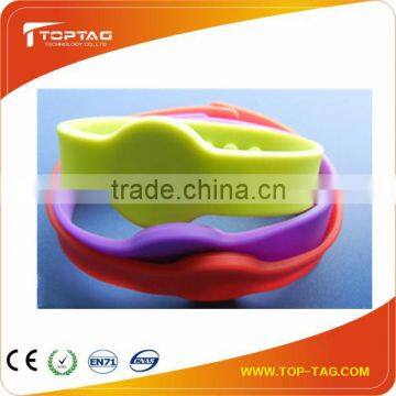 Logo printed ntag203 waterproof Silicone RFID smart Wristband