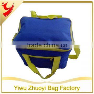 Portable Ice Bag Compartment Car Cooler Bag Made Of Polyester