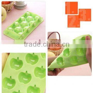 Cartoon type colorful silicone bakeware silicone molds for cake making