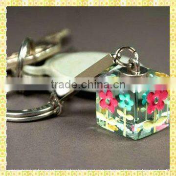 Wholesale Custom Colors Crystal Cube Keychains For Married Souvenirs