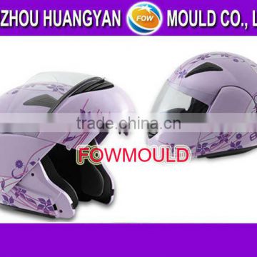 Side gate injection helmet visor mold