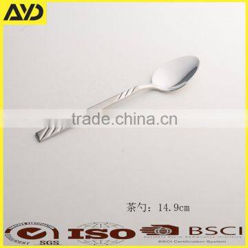 Cutlery Set Comprising 6 Knives, 6 Forks, 6 Dessert Spoons, 6 Teaspoons