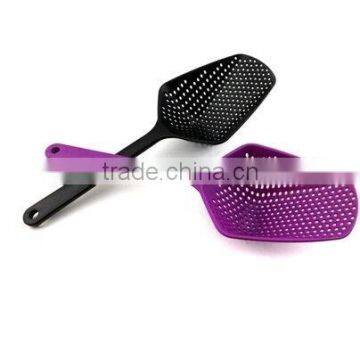 Purple plastic scoop,painting tool nylon slotted scoop 2016