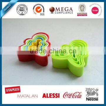 cute plastic cookie cutters set with color design figure shape