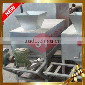 400kg per Hour Dry Walnut Cracker/ Walnut Shelling Machine Walnut Sheller photo-4