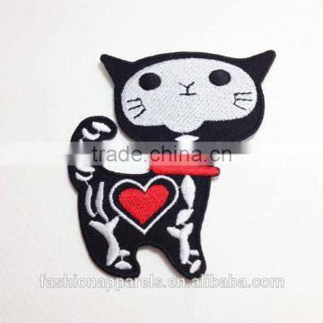 Custom All Kinds of Embroidered Patch for Clothes Embroidery Patch Made in China Choose Size/color photo-3