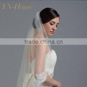 Beautiful Wedding Veil With Eyelash Lace Trim photo-4