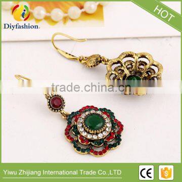 2017 Latest Fashion Bohemia Hollow Out Flowers Stud Earrings photo-3