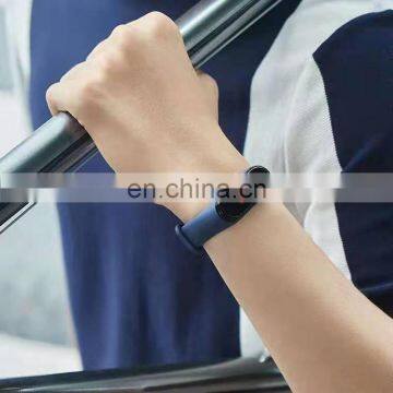 2020 Amazon Best Selling Sport Android Wrist Watch Band M5 Smart Watch Fitness Silicone Watch Bracelet With Sdk Smart Band m5