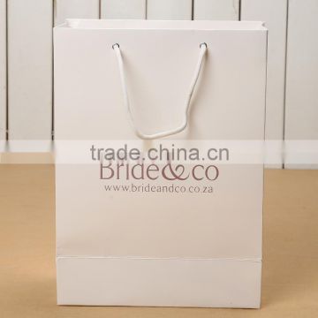 2016 Customized paper packaging bag with your own logo, 35*25*8                        
                                                Quality Choice
                                                                    Supplier's Choice