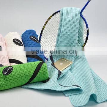 Hot Style Manufacturers Outdoor Sports Waffle Microfiber Hand Towel With Zipper Supplier's Choice